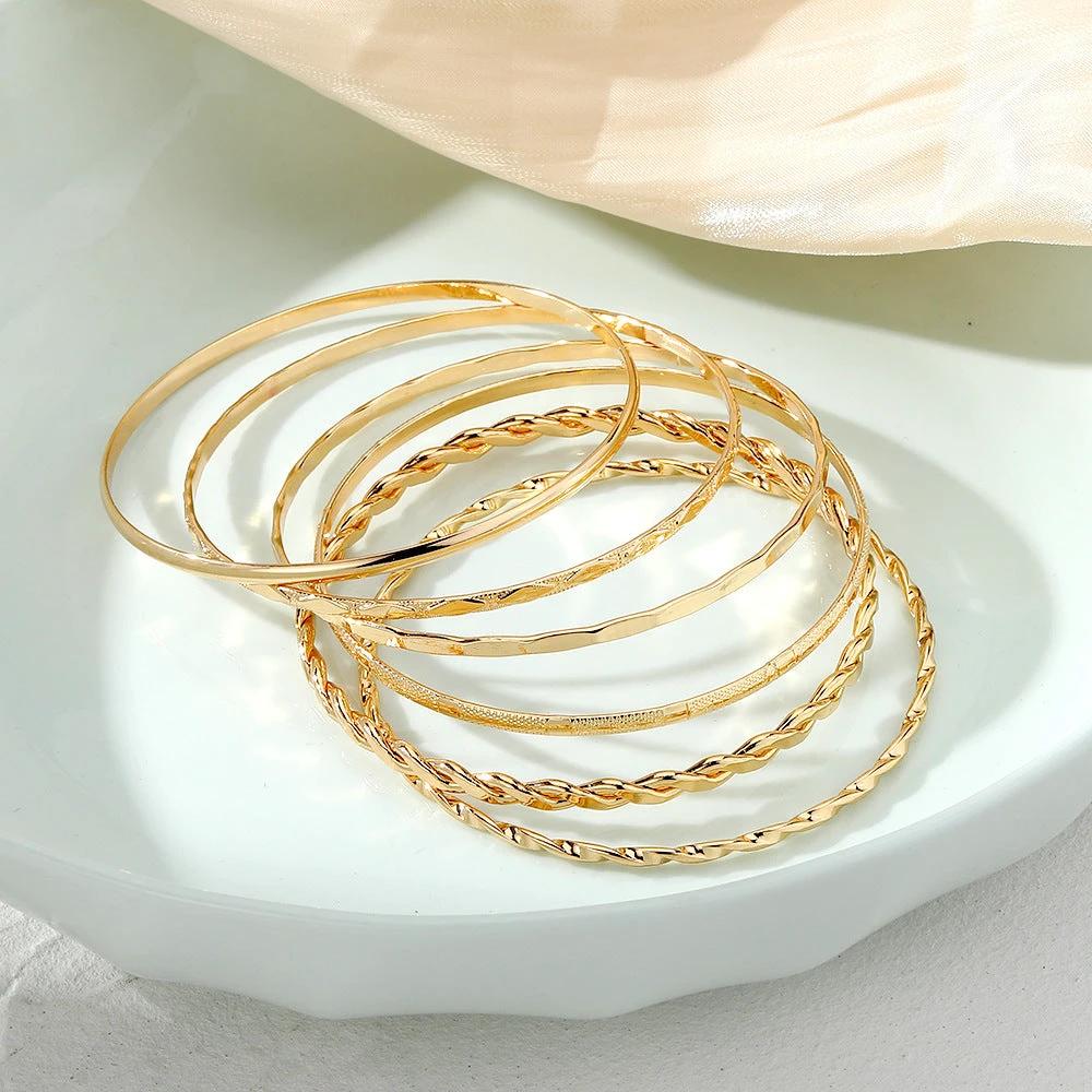 MANDOTOS Bohemian Metal Chain Bracelet Set For Women Geometric Gold Color Thick Link Bangles Six Piece