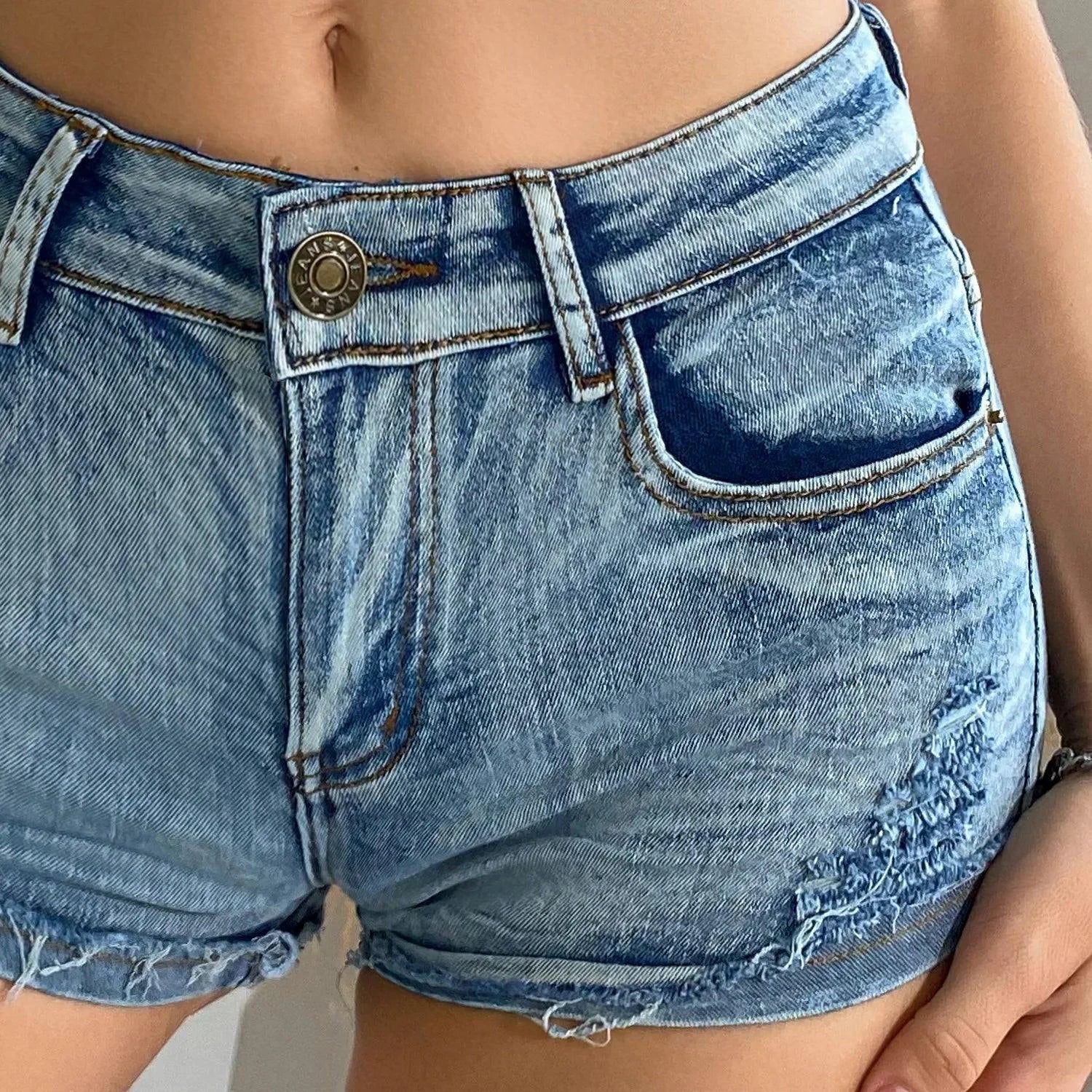 2025 Summer Vibe Women's High-Waisted Sexy Denim Shorts with Button Detail