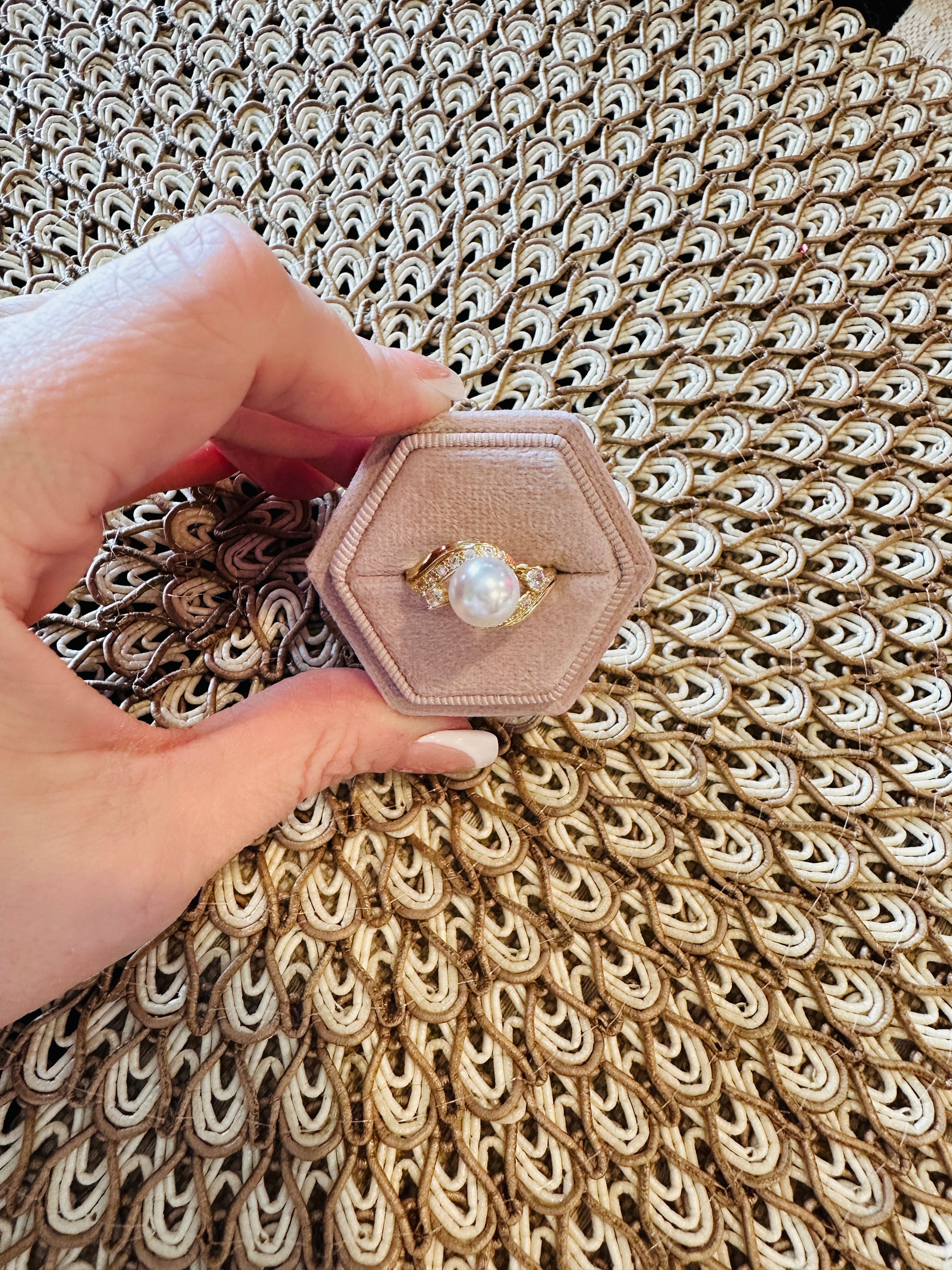 Pearl Twist Zircon Ring