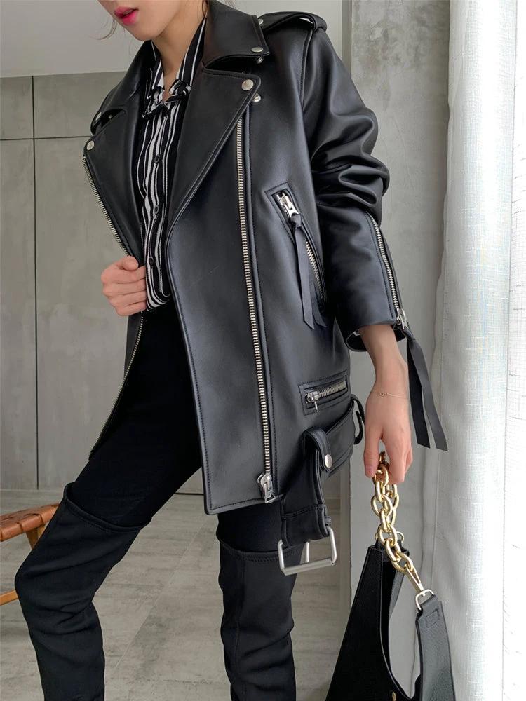 Stylish Women's Sheepskin Jacket - Must-Have!