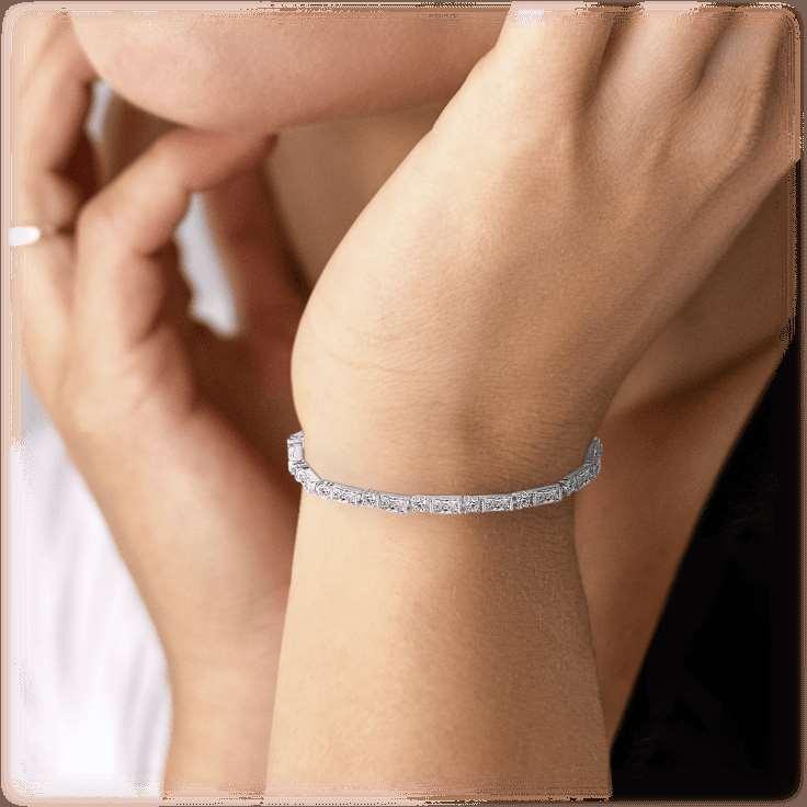 Dainty Cubic Zirconia Tennis Bracelet with Emerald and Round Cut AAA+ Cubic Zirconia