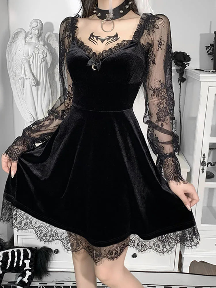 Vestido gótico de terciopelo para damas con ribete de encaje.