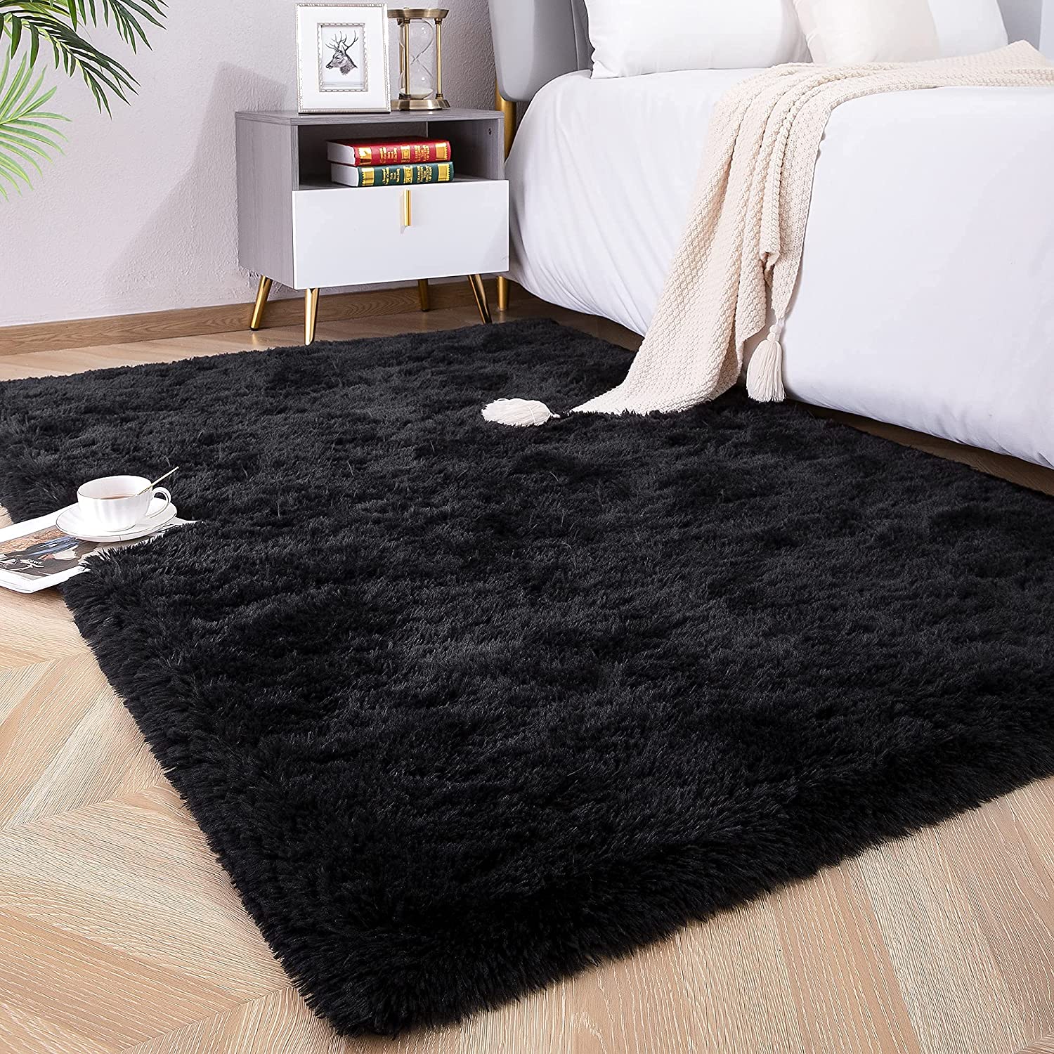 Luxurious Plush Carpets: Ultra-Soft Modern Area Rugs for Stylish Living Rooms, Playful Children's Bedrooms, and Chic Home Decor