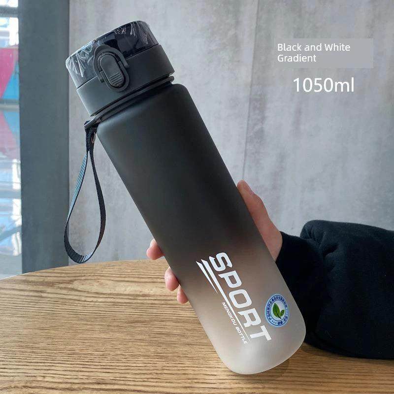 Casino Frosted Sports Water Bottle Plastic Portable Bottle With Lid For Men And Women