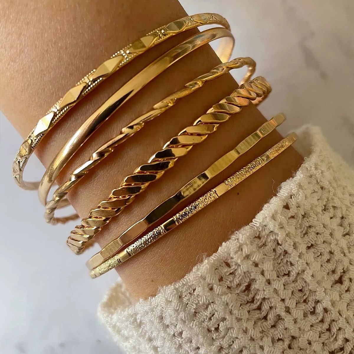 MANDOTOS Bohemian Metal Chain Bracelet Set For Women Geometric Gold Color Thick Link Bangles Six Piece