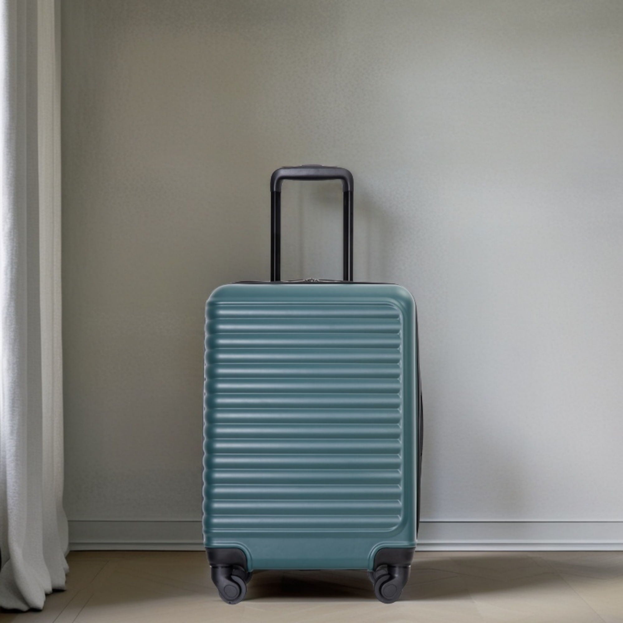20" Carry On Lightweight Hardside Luggage with Spinner Wheels