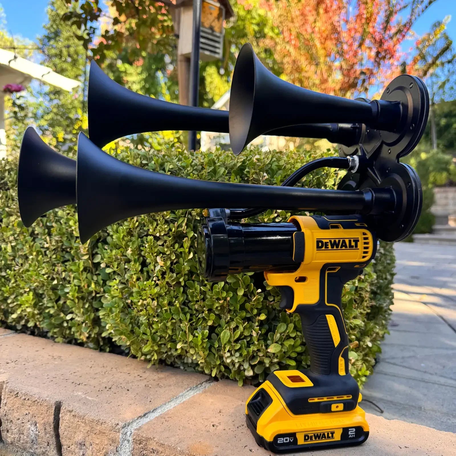 Train Horn for DeWalt Batteries – Quad